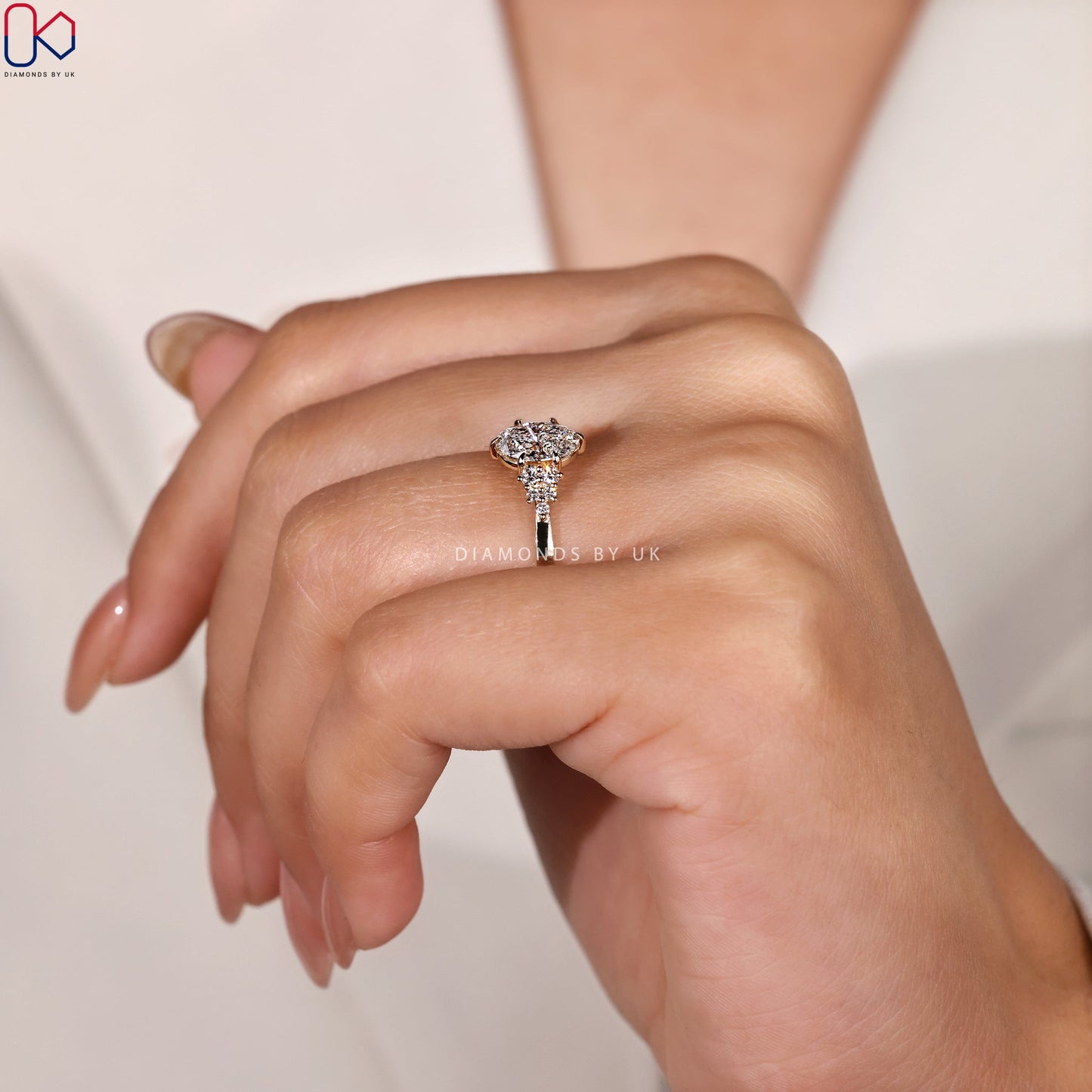 Oval Shaped Engagement Ring With Muse Setting