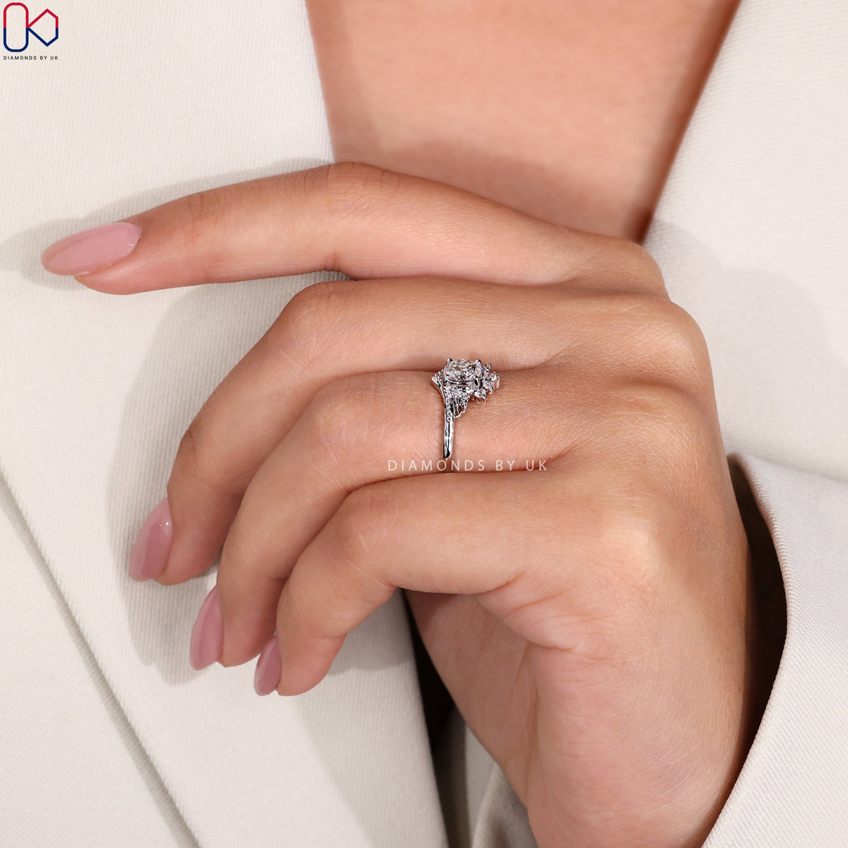 Art Deco Engagement Ring - Round Diamond