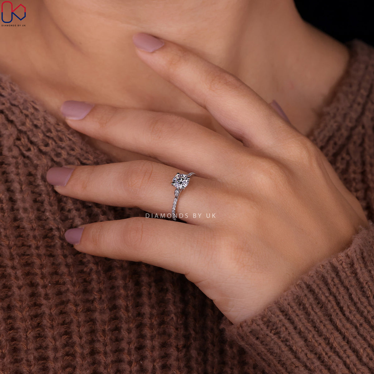 Round Diamond Engagement Ring – Pave Setting