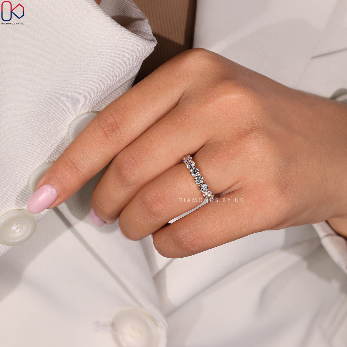 Half Eternity Band – Round Diamonds