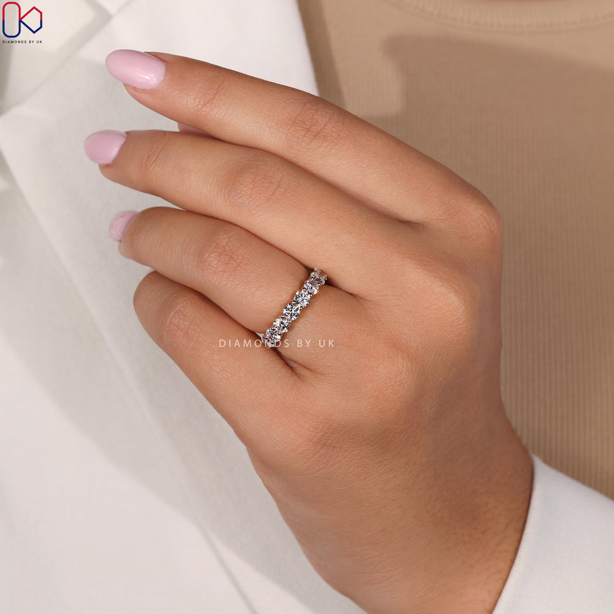 Half Eternity Band – Round Diamonds