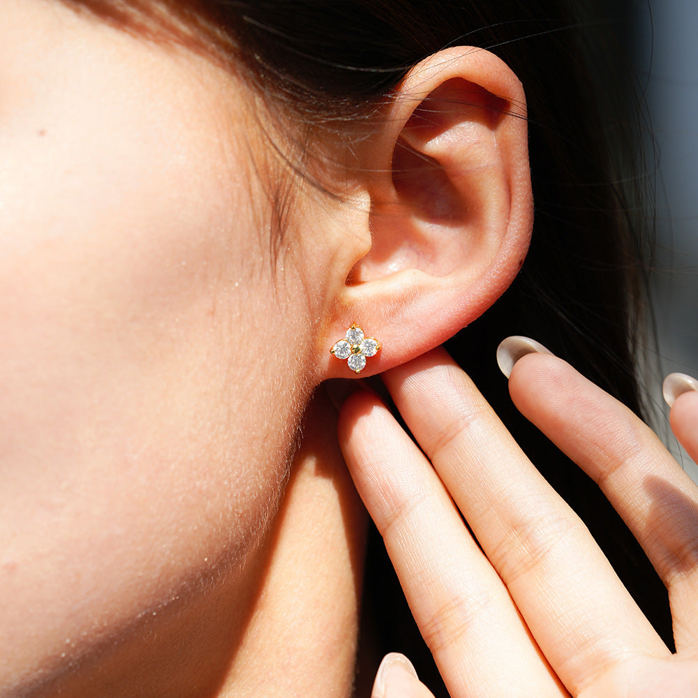 Four-leaf clover Moissanite Stud Earrings