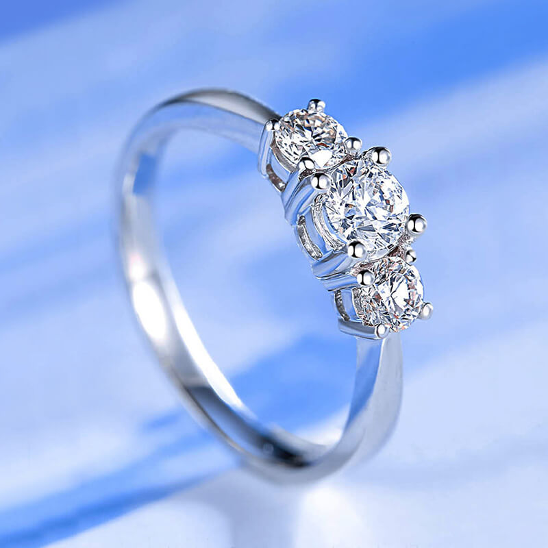 Glazed Solarii Moissanite 1.0ct Round Cut 925 Sterling Silver Three Stone Engagement Ring