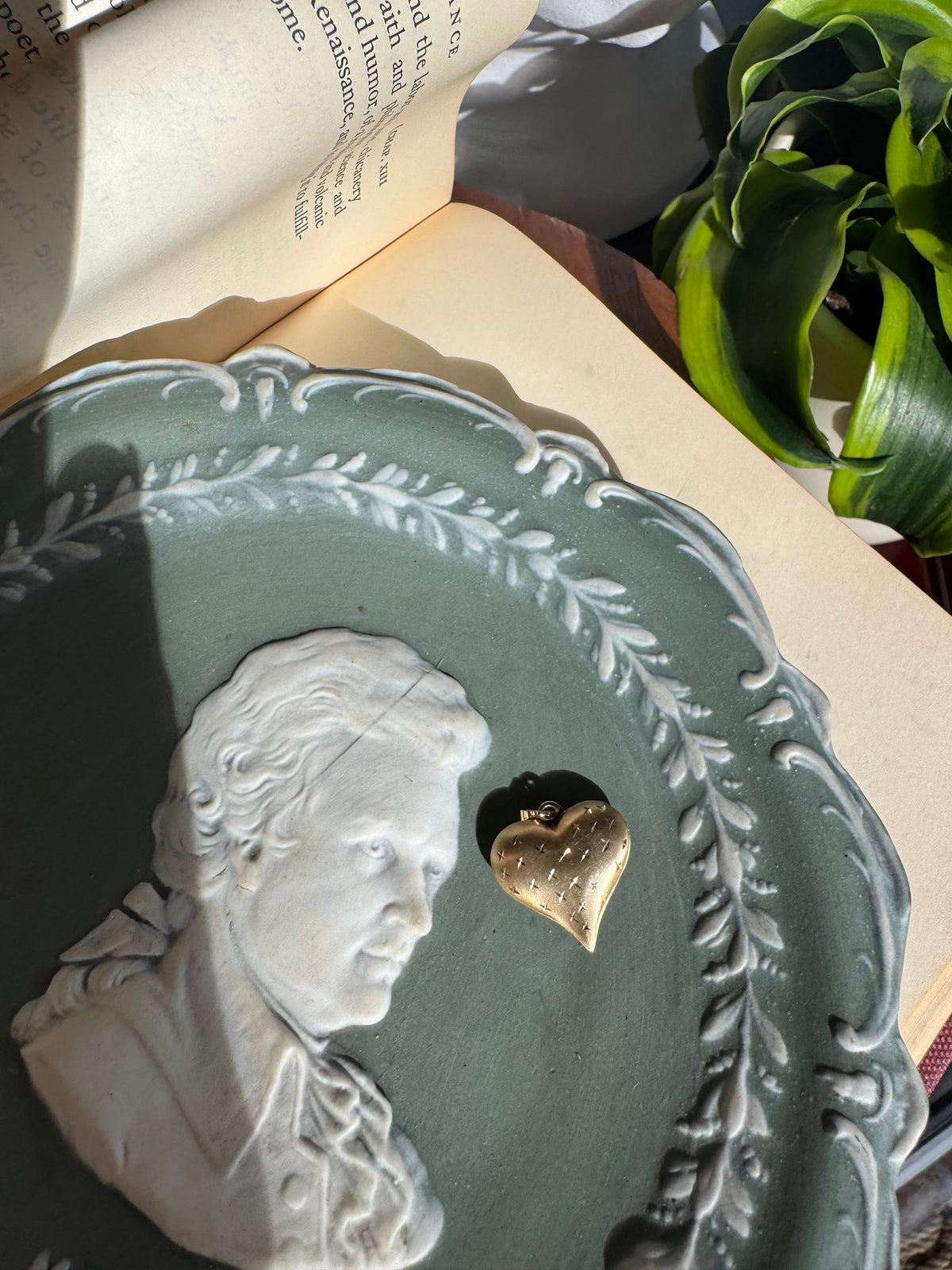 Estate 14k DC Puffy Heart