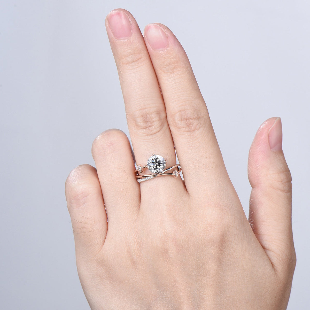 Unique Two Tone Moissanite Engagement Ring 7mm Round Cut Split Shank Rose White Gold Wedding Ring Twisted Diamond Band Anniversary Gift