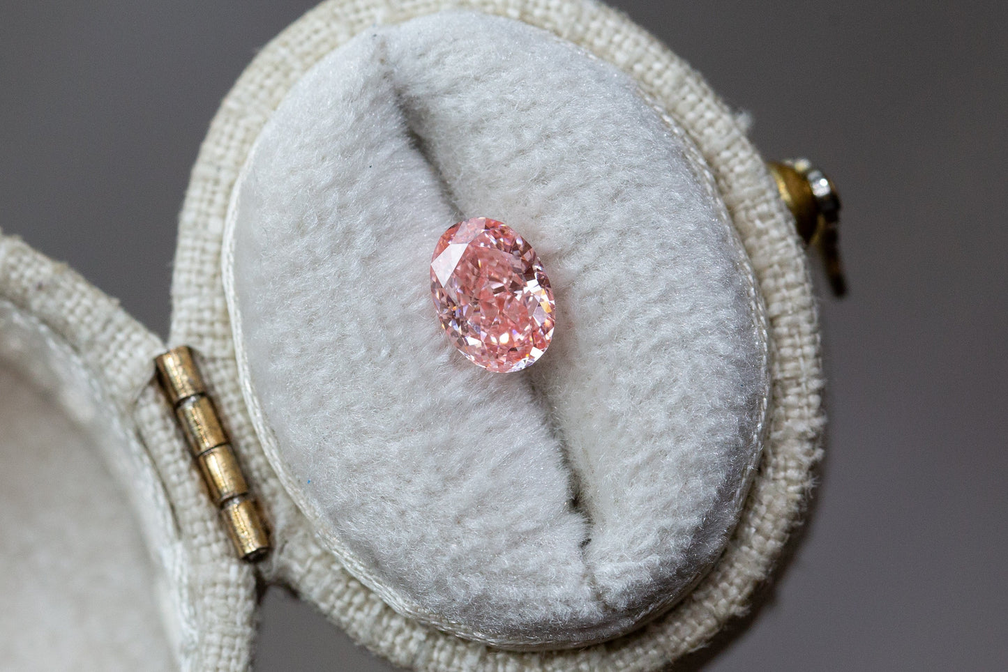 1.01ct Fancy Vivid Pink Oval Lab Diamond, SI1