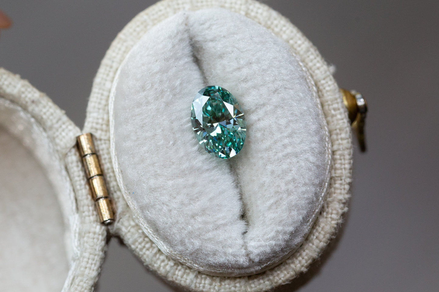 1.02ct Fancy Vivid Green Oval Lab Diamond, VS1