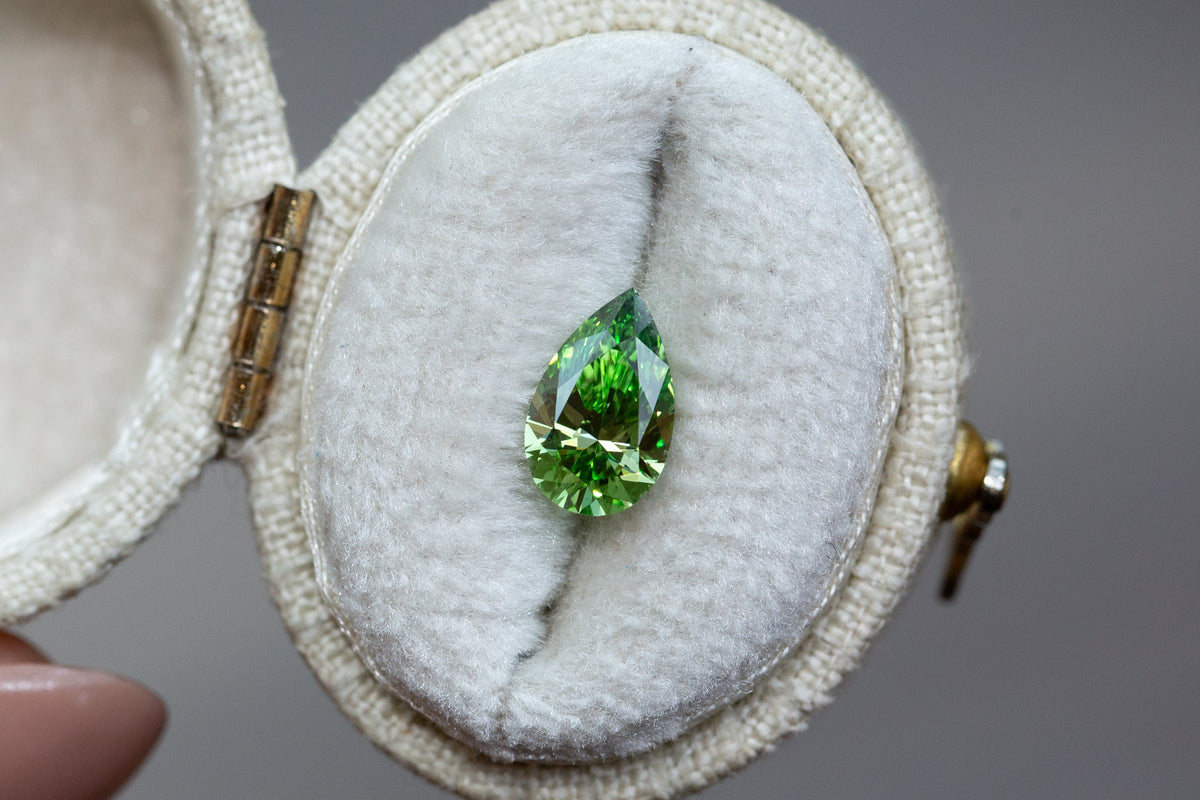 1.10ct Fancy Vivid Green Pear Lab Diamond, VVS2