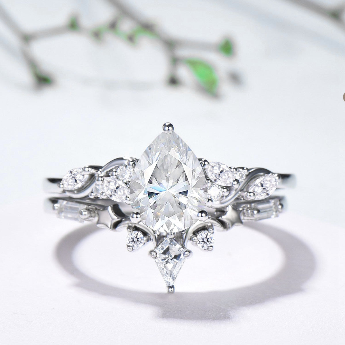 Pear Moissanite Engagement Ring Set, Lab Grown Diamond Bridal Set, 14K Gold Marquise Cluster Ring, Unique Pear Shaped Wedding Ring for Her
