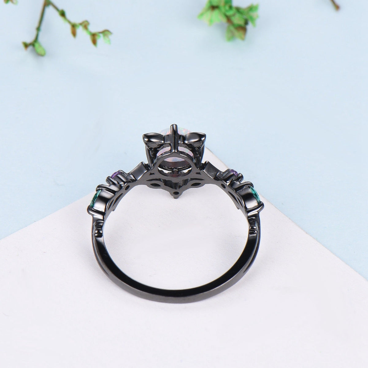 Unique Cat Fire Opal Engagement Ring Black Gold Round White Opal Animal Inspired Amethyst Emerald Band Promise Anniversary Ring Gift Women