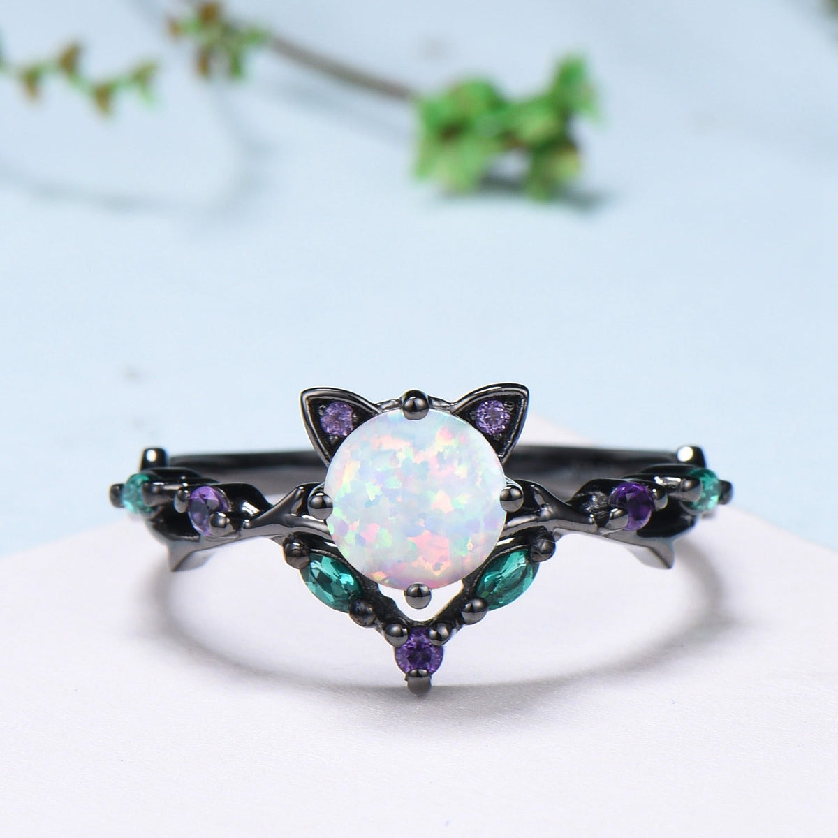 Unique Cat Fire Opal Engagement Ring Black Gold Round White Opal Animal Inspired Amethyst Emerald Band Promise Anniversary Ring Gift Women