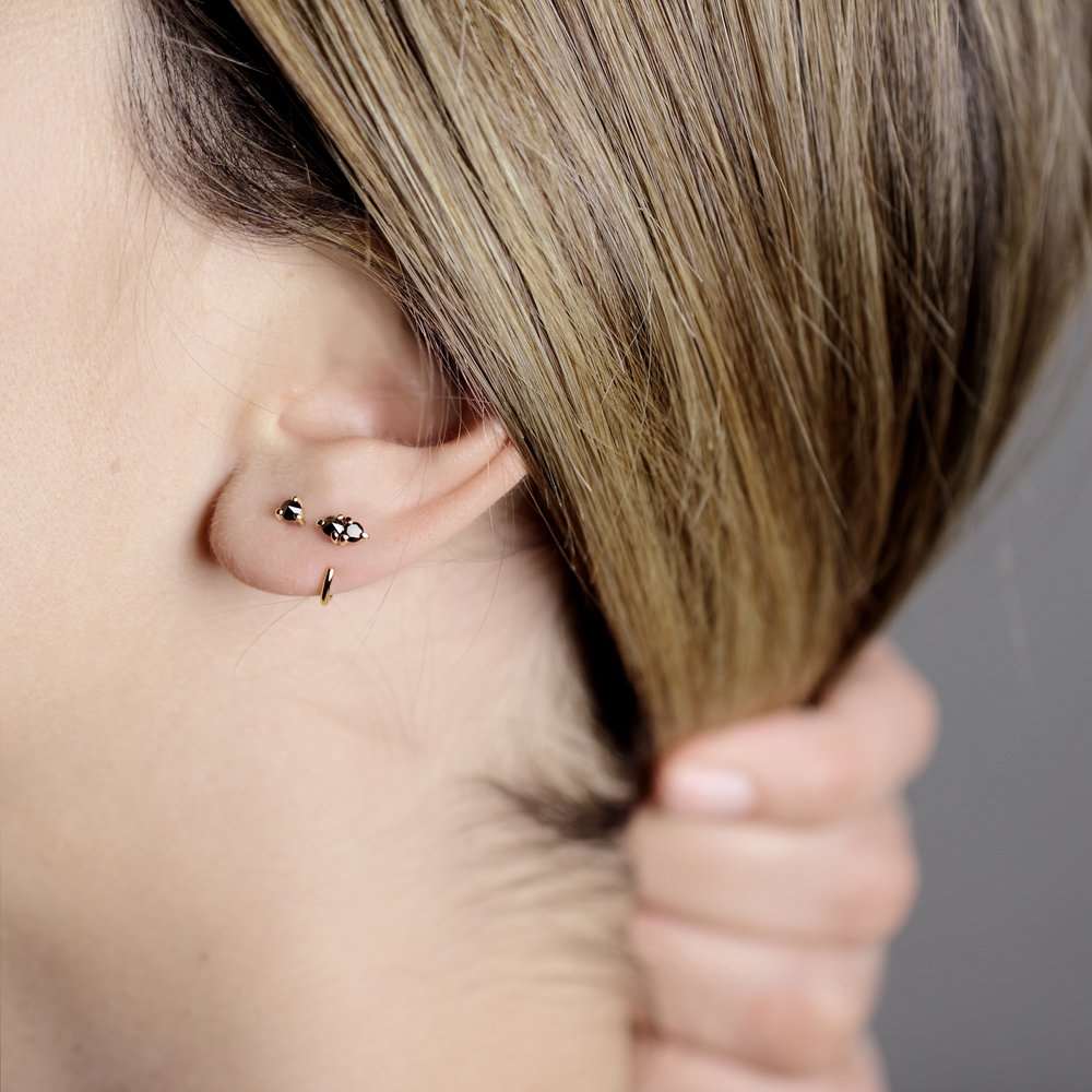 REVERSE BLACK DIAMOND GOLD STUD