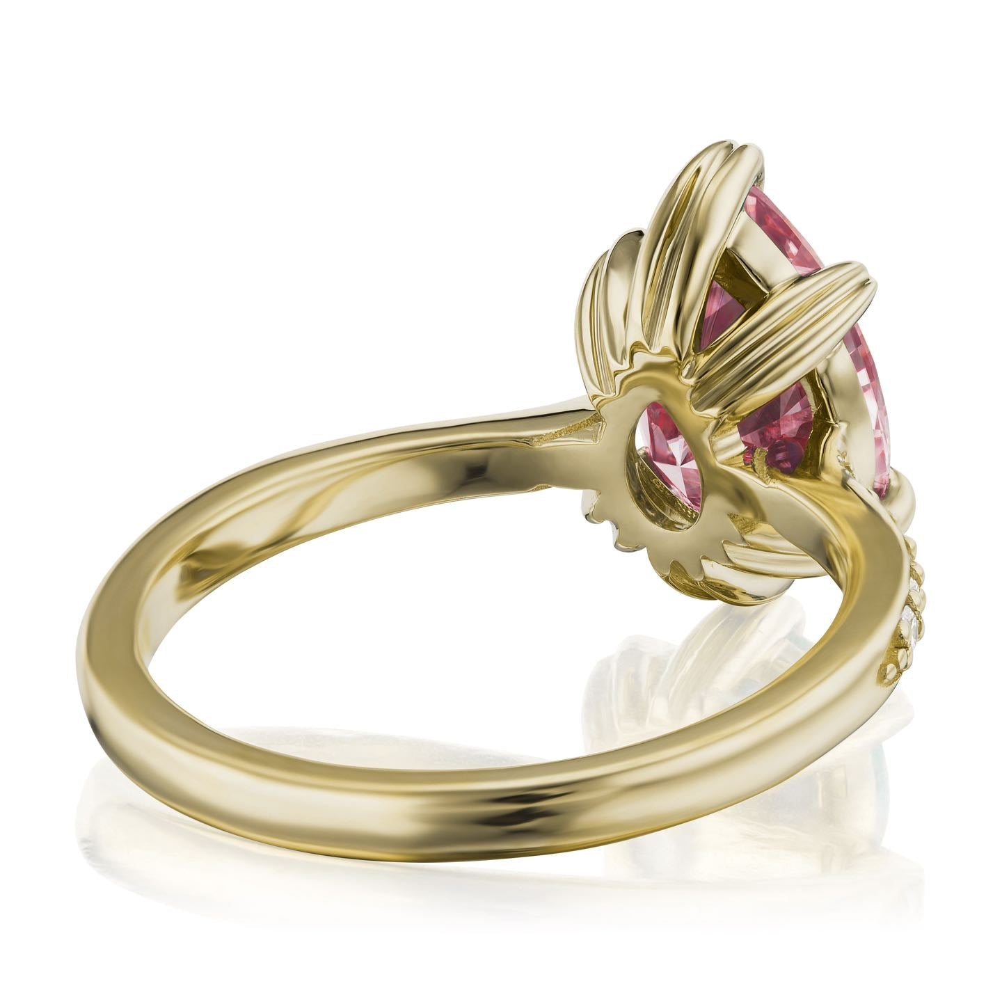 ・PETRA・Pear Peach Sapphire, Diamond Band (2.85ct Center)