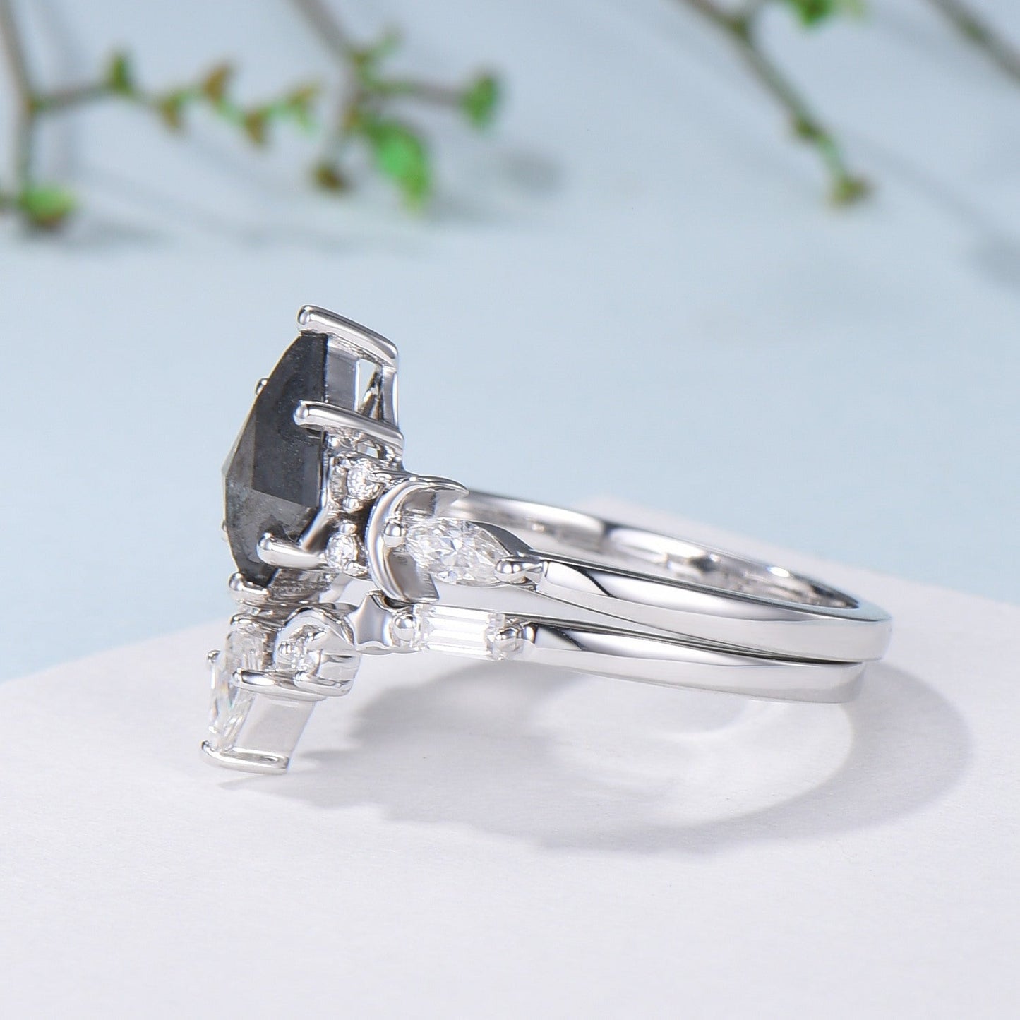 Unique kite cut salt and pepper diamond ring set natural pepper engagement ring 18k white gold bridal wedding set handmade anniversary gift