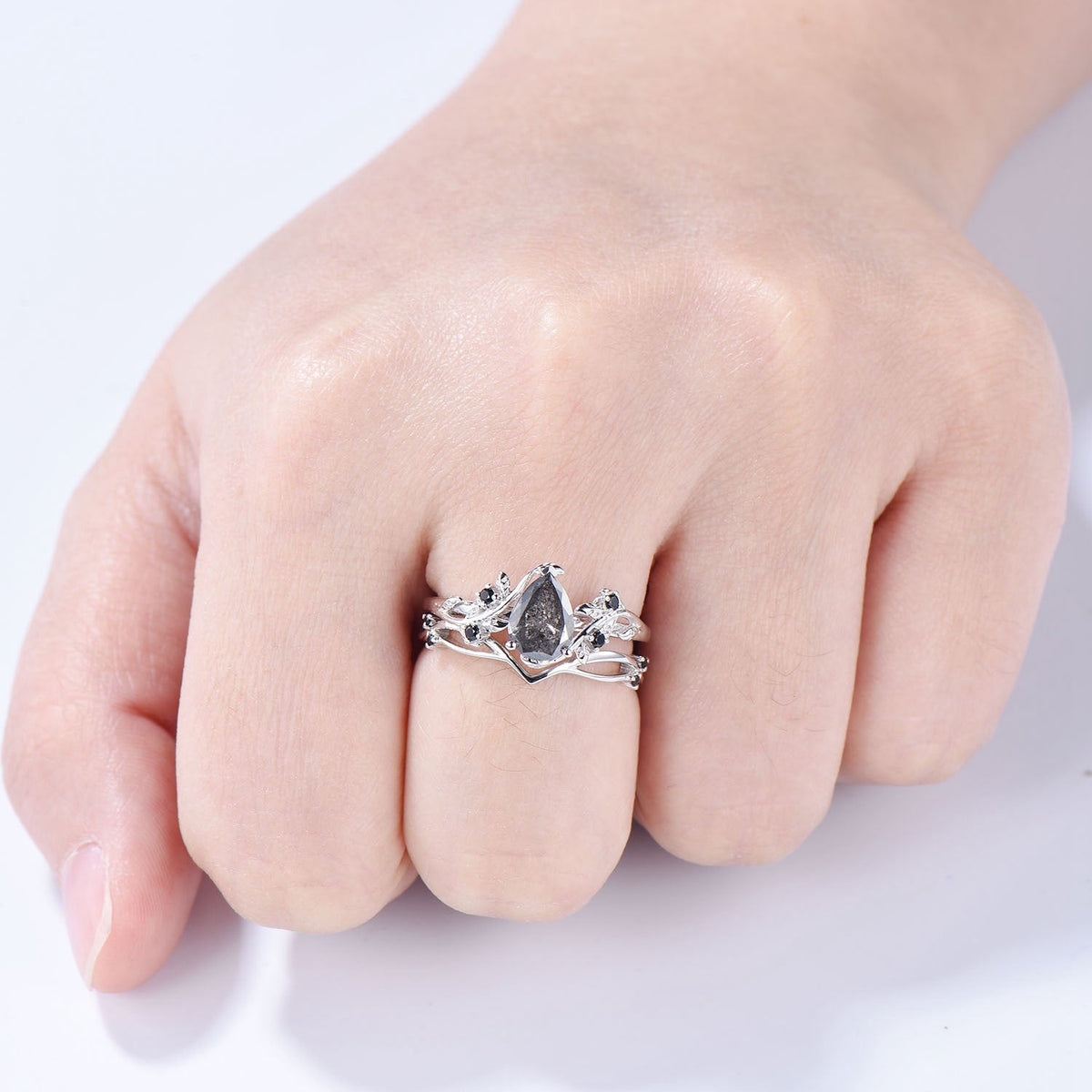 Vintage salt pepper diamond engagement ring pear shaped leaf branch pepper wedding ring set unique nature inspired promise ring for women