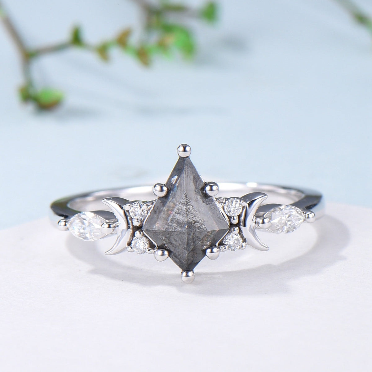 Unique kite cut salt and pepper diamond ring set natural pepper engagement ring 18k white gold bridal wedding set handmade anniversary gift