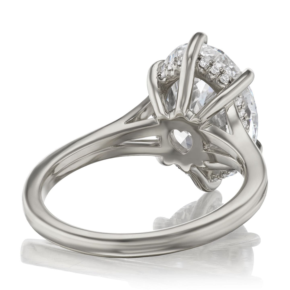 ・Ophelia・Oval Lab-Grown Diamond, Hidden Halo (4ct+ Center)