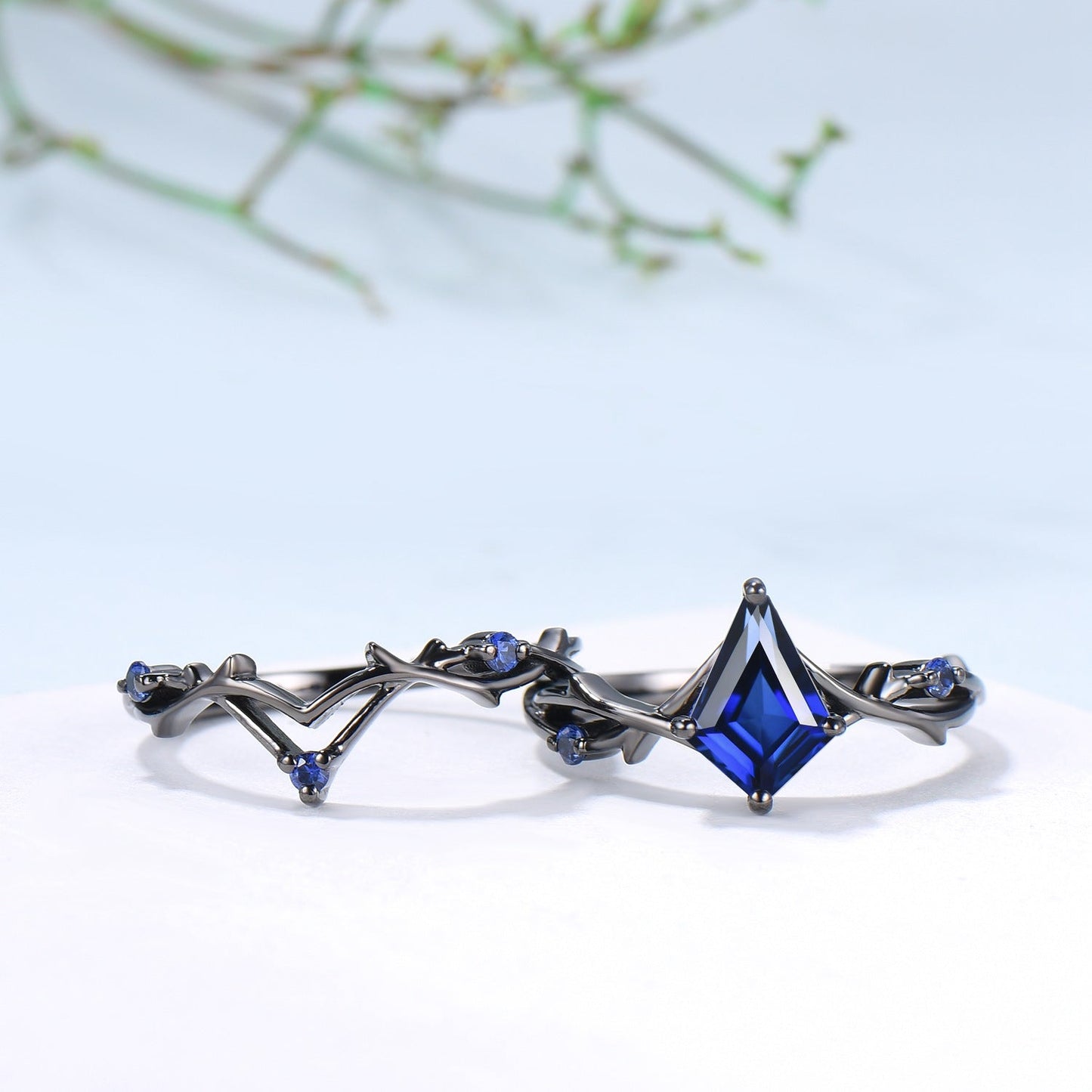 Art Deco black gold blue sapphire engagement ring set split shank kite cut blue sapphire wedding ring elegant anniversary bridal set women
