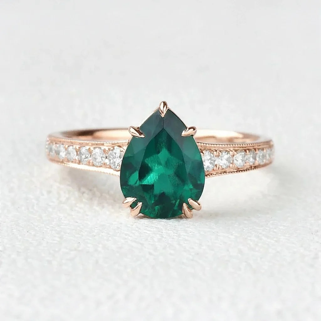 Olive’s Whisper | 1.5CT Classic Pear Cut Lab Emerald Engagement Ring