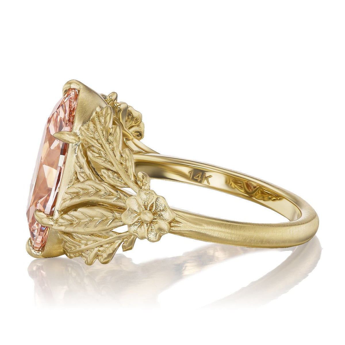 ・DAPHNE・Champagne Moval Lab Diamond, Leaves & Flowers (3.05ct)