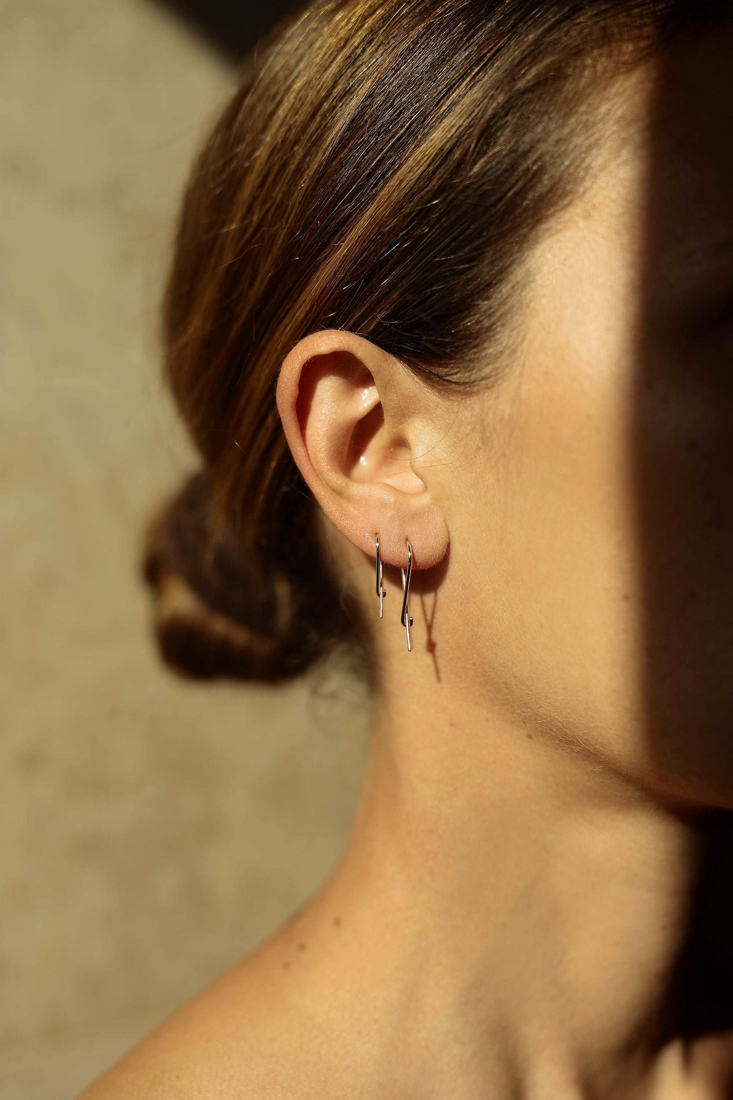 SMALL SAFETY PIN GOLD EARRING