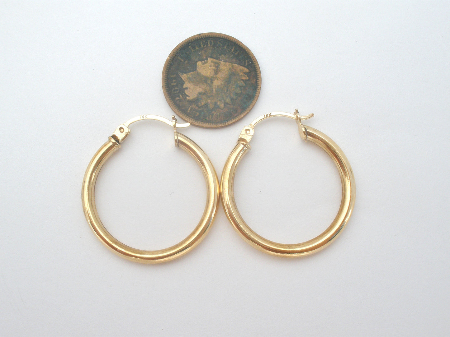 14K Yellow Gold Round Hoop Earrings