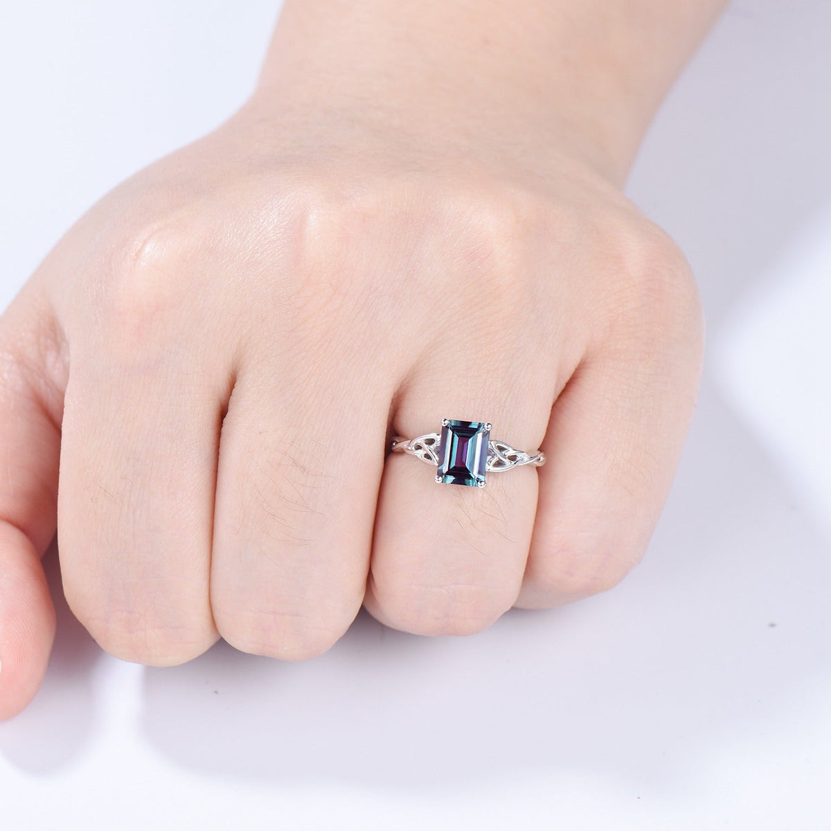 Unique Emerald Cut Alexandrite Ring Celtic Love Knot Alexandrite Engagement Ring Silver White gold Norse Viking Color Changing Wedding Gift