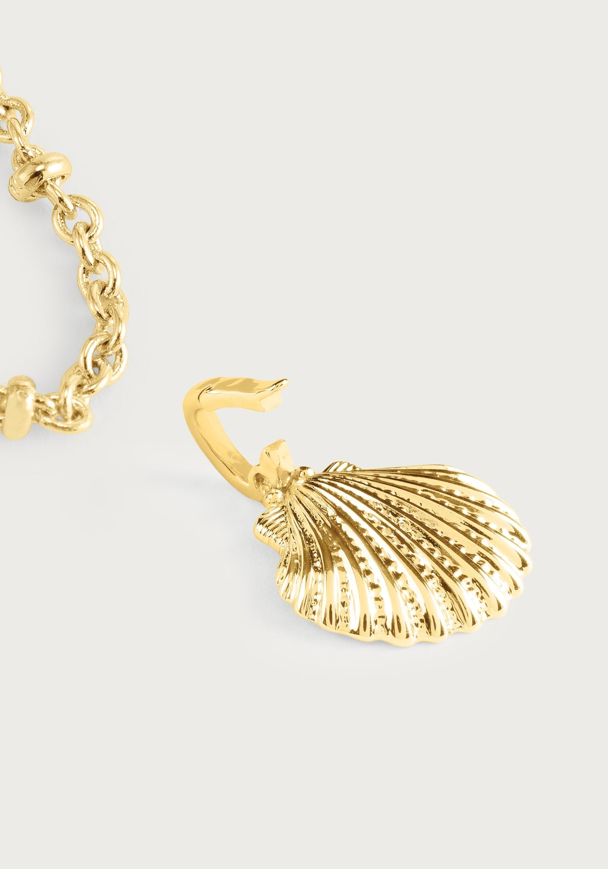 Milos Scallop Shell Charm