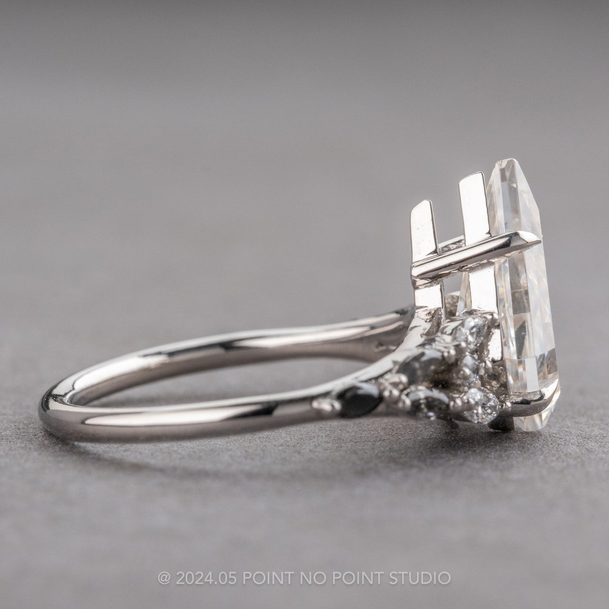 Kite Lab Diamond Engagement Ring, Ombre Winnie Setting