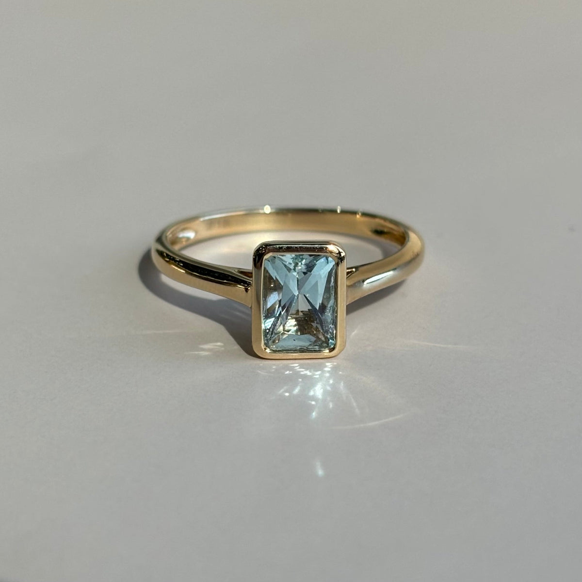 The Classic Bezel Ring | Lab-Grown Aquamarine | 14K Gold
