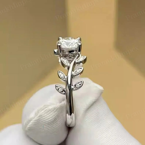 Stylish Women's Moissanite 925 Sterling Silver Blooming Love Ring