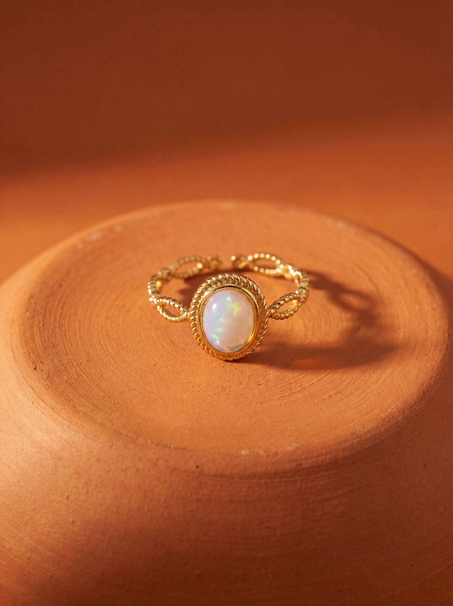 Bague Saint Germain | Pierre Naturelle Torsadée Plaquée Or – Univers Parisienne Chic