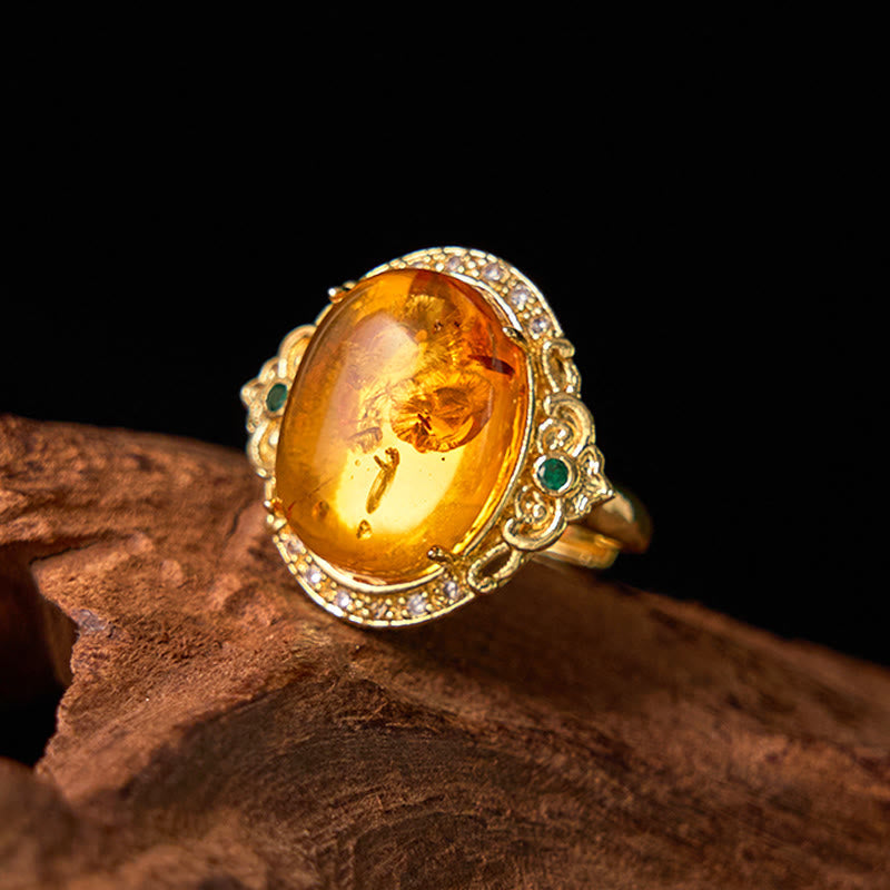 Fortune Jewel Amber Flower Pigeon Egg Pattern Focus Ring