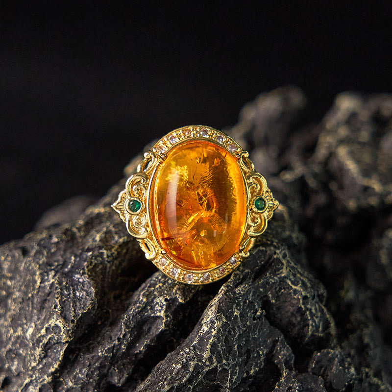 Fortune Jewel Amber Flower Pigeon Egg Pattern Focus Ring