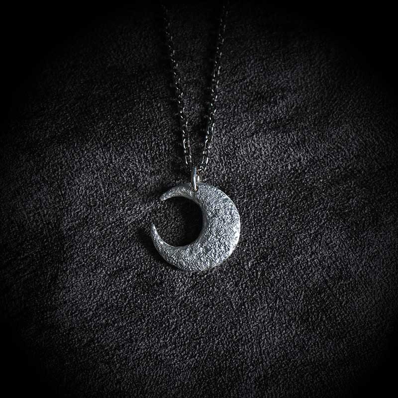 Fortune Jewel 999 Sterling Silver Moon Balance Necklace Pendant
