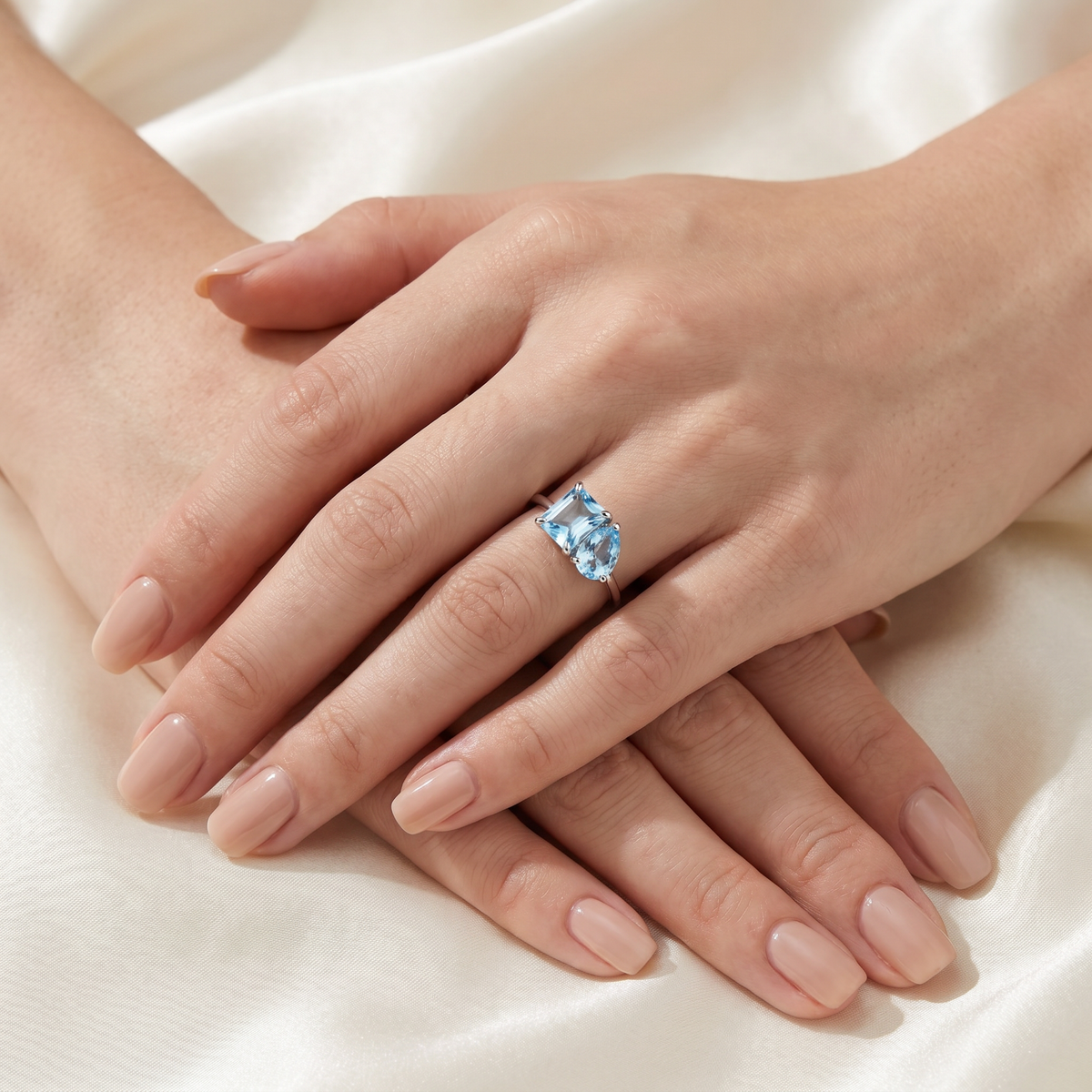 Topaz Toi et Moi Ring