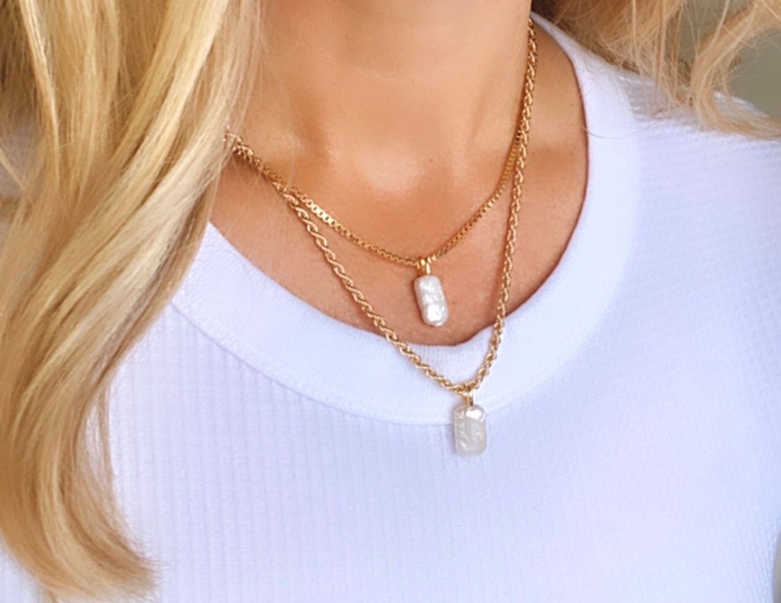 Modern Pearl Necklace Gold Filled Rope Chain Oblong Pearl Pendant Necklace June Birthstone Boho Style Necklace Minimalist Jewelry Christmas