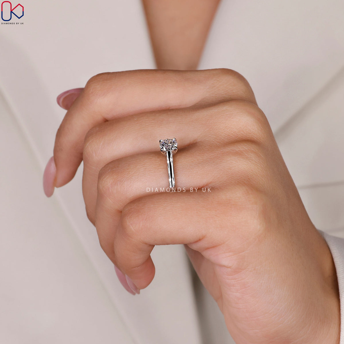 Solitaire Engagement Ring - Round Cut Diamond