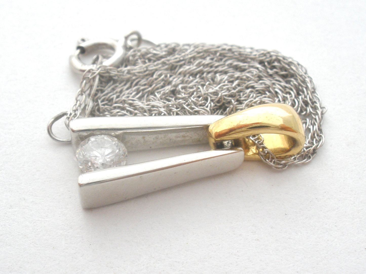 18K Gold & Platinum Diamond Pendant Necklace 19"
