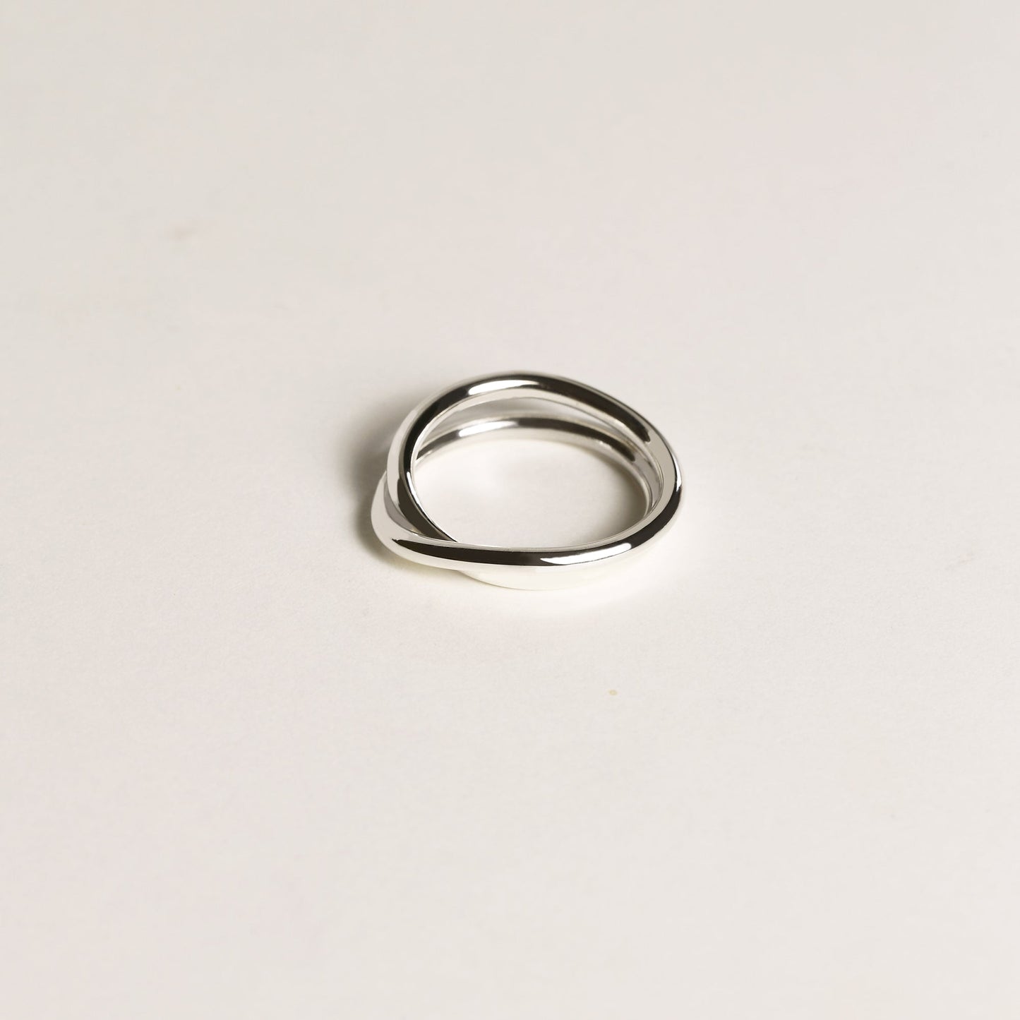 MEDIUM INFINITE RING