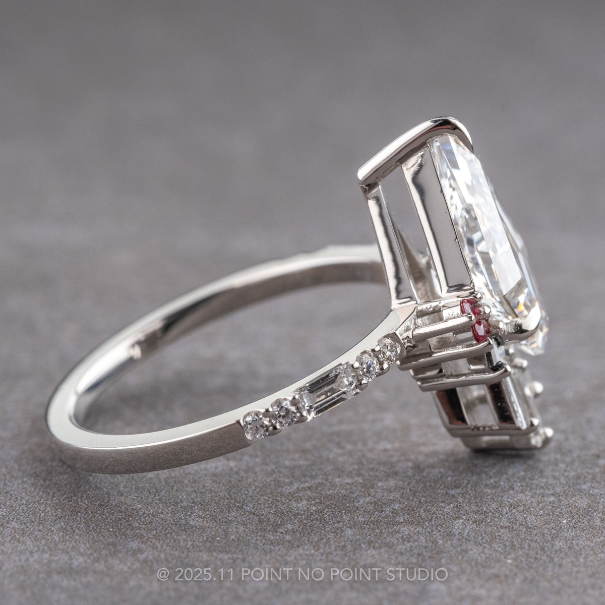 Kite Lab Diamond Engagement Ring, Ombre Wren Setting