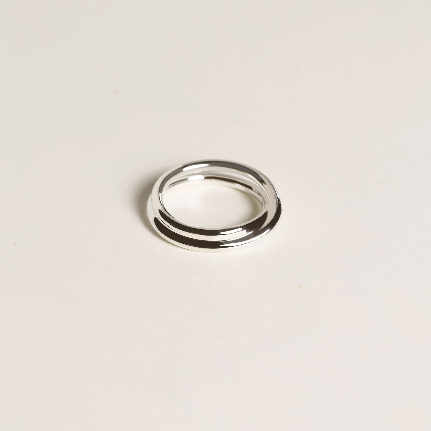 MEDIUM INFINITE RING
