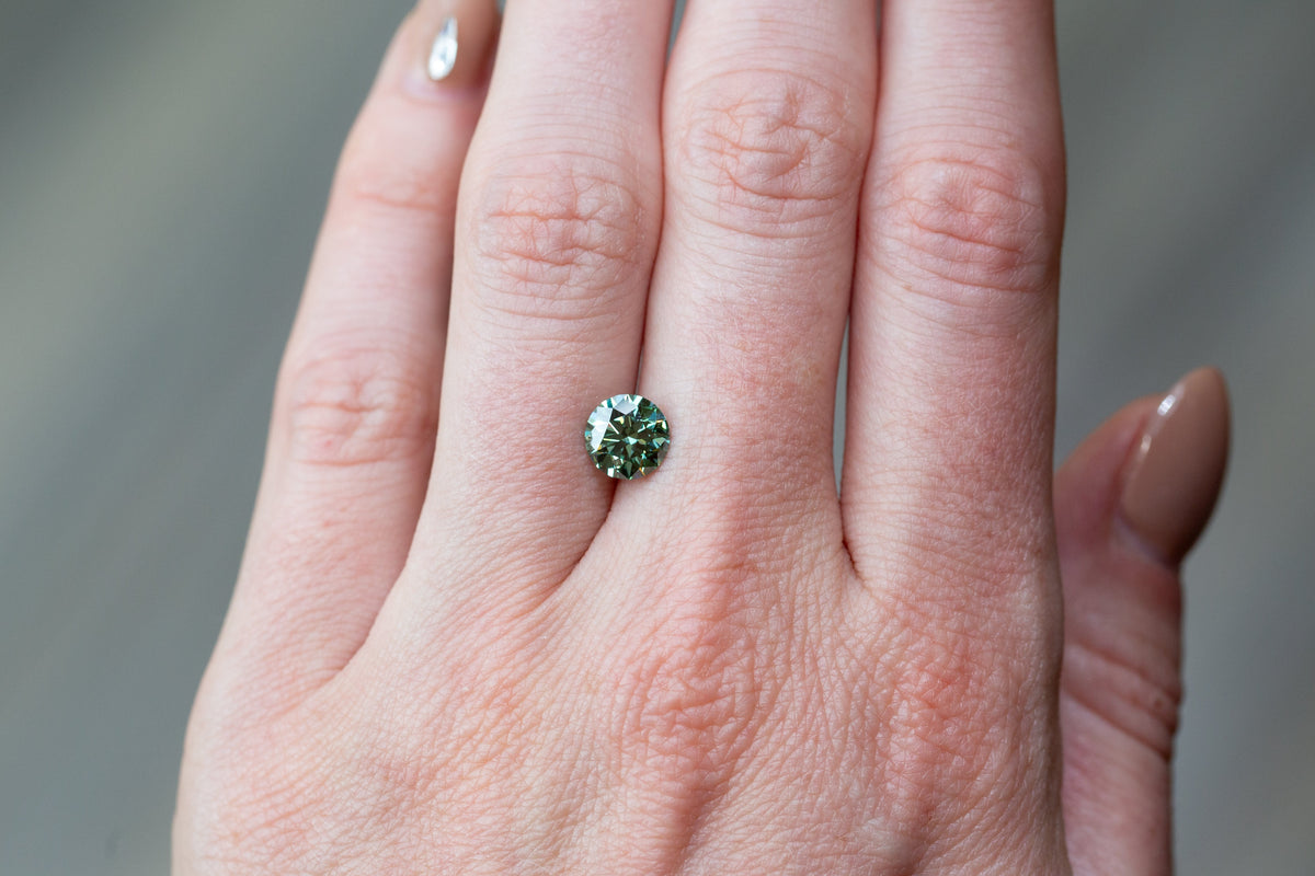 1.51ct Fancy Vivid Green Round Lab Diamond, VS1