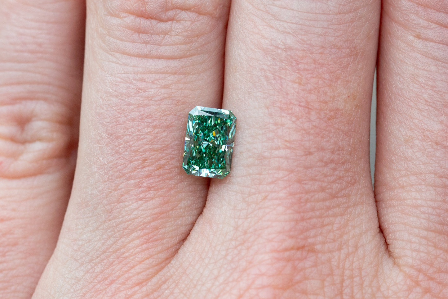 1.55ct Radiant Cut Fancy Vivid Green Lab Diamond, VVS2