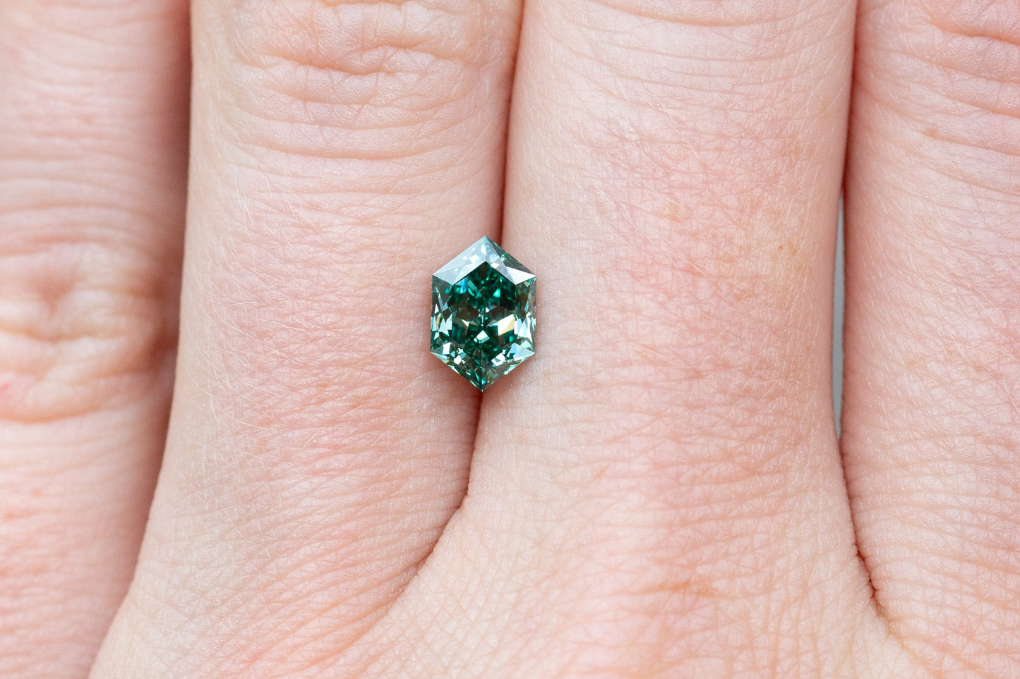 1.05ct Fancy Vivid Green Hexagonal Lab Diamond, VVS2