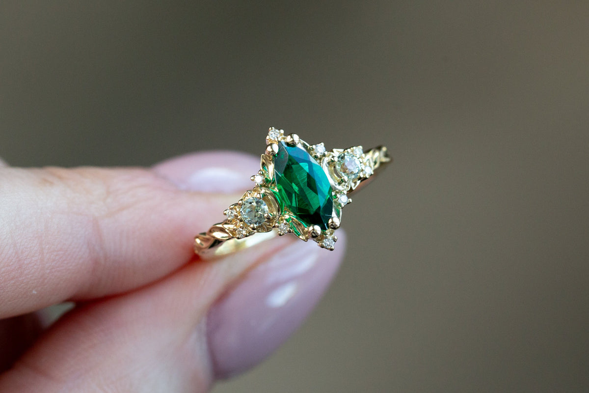 Ready to Ship- Size 6, 14k yellow gold Briar Moon Three Stone