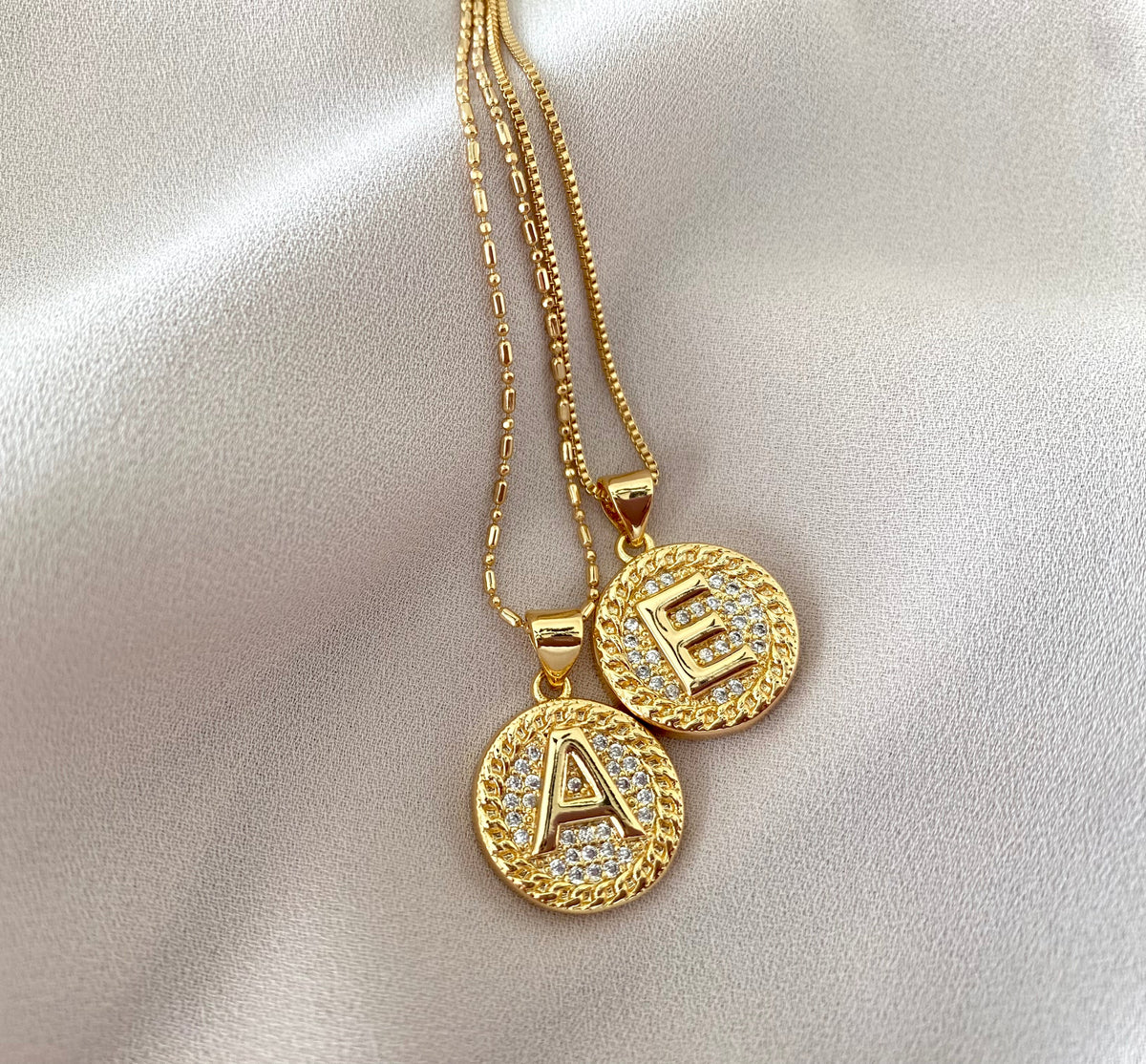 Gold Filled Letter Necklace Micro Pave Initial Pendant Coin Charm Minimalist CZ Letter Pendant Christmas Gift Paperclip Box Figaro Chain