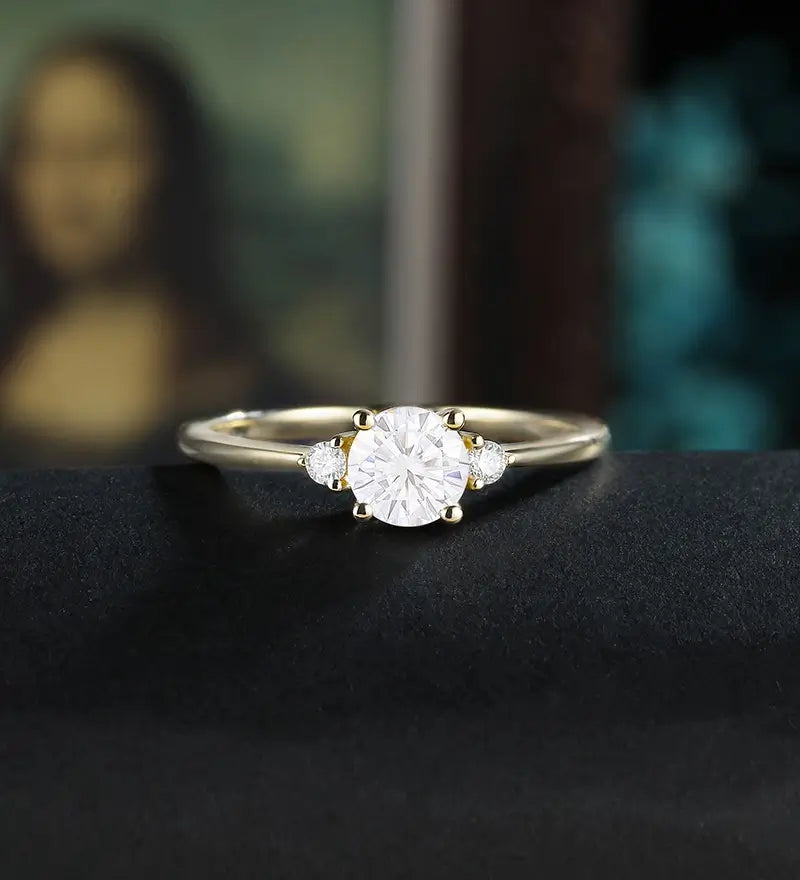 5mm Round Cut Moissanite Engagement Ring Unique Diamond Wedding Ring Vintage Yellow Gold Bridal Ring Promise Wedding Ring Anniversary Ring Gift for Her