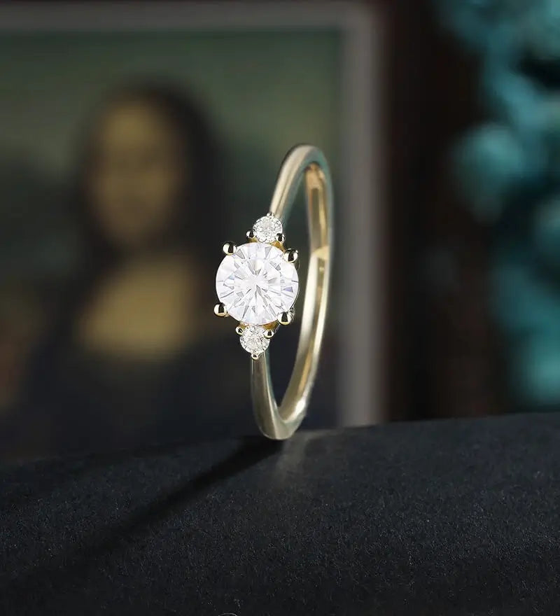 5mm Round Cut Moissanite Engagement Ring Unique Diamond Wedding Ring Vintage Yellow Gold Bridal Ring Promise Wedding Ring Anniversary Ring Gift for Her