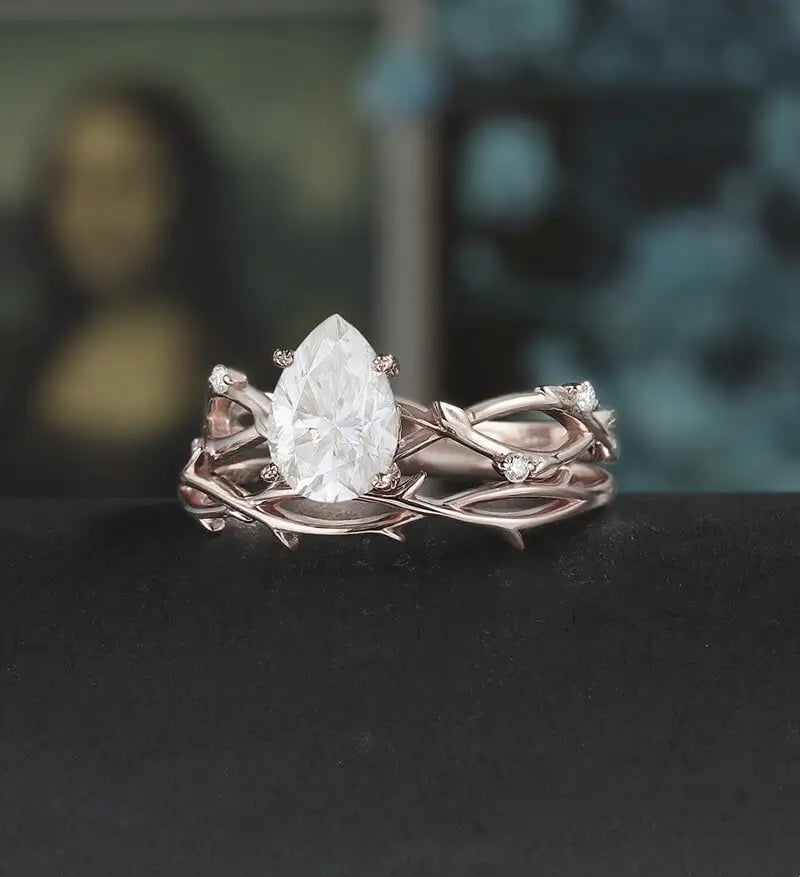 Pear shaped Moissanite Engagement Ring Solid Gold Nature Inspired Diamond Wedding Ring ROSE WHITE YELLOW Gold Promise Anniversary Bridal Ring For Women